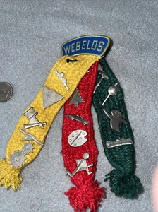 Weblos tri color ribbon with activity pins - Picture 1 of 8