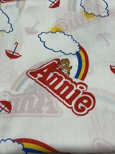 Vintage 1982 Little Orphan Annie & Sandy Fabric Umbrellas Rainbows - 3 Yards - Picture 1 of 9