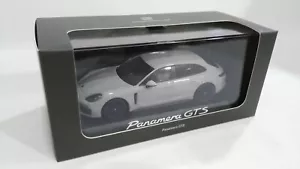MINICHAMPS Porsche Panamera GTS - Foto 1 di 2
