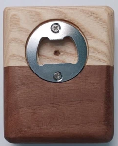 Handgefertigter einzigartiger Flaschenöffner aus Eichen- und Eschenholz - Bild 1 von 1