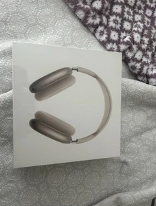 ๐ง Apple AirPods Max Wireless Headphones โ Starlight โ Factory SEALED - Picture 1 of 6