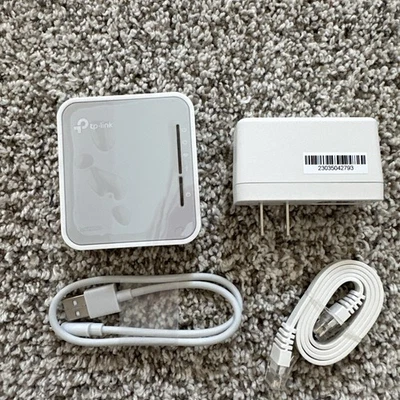 TP-Link  AC750 Wireless Travel Router - Silver/White - TL-WR902AC - Image 1 of 2