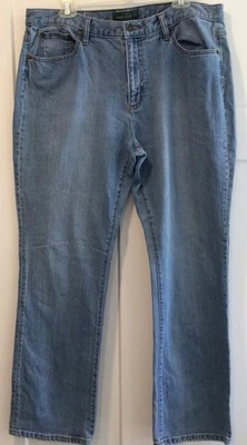 Lauren Ralph Lauren LRL Classic Straight Women’s Blue Jeans Size 16 (38 x 31)  - Image 1 of 4