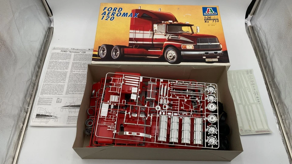  ITA730 Italeri Ford Aeromax 120 1/24 - Immagine 1 di 2