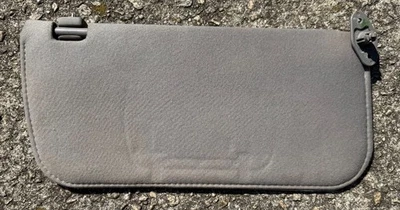 1998-04 NISSAN XTERRA FRONTIER Passenger Side SUNVISOR Dark Gray SUN VISOR OEM - Изображение 1 из 2