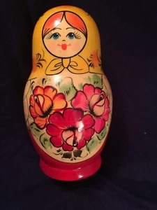6 “ Russian 8 Piece Nesting Dolls Hand Painted - Picture 1 of 12
