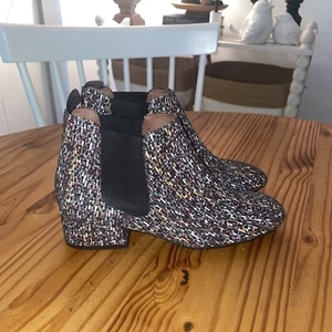 HISPANITAS ADORABLE SPECKLED BOOTIES SZ 38/7 - Picture 1 of 7