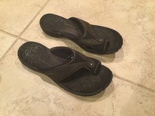 columbia nevis sandals