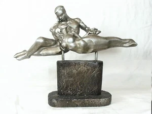 RARE AUSTIN PRODUCTIONS SCULPTURE Man Woman LOVERS 20" W 2001 Alexander Danel - Picture 1 of 10
