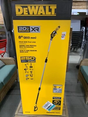 DEWALT CANADA 8-inch 20V MAX Cordless Pole Saw (Tool Only) - Image 1 of 4