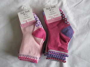 NEU MIT ETIKETT - 10 "TICK TOCK" MÄDCHEN GREIFERSOCKEN - 0-0, 0-2,5, 3-5,5 - KOSTENLOSER VERSAND NACH UK - Bild 1 von 6