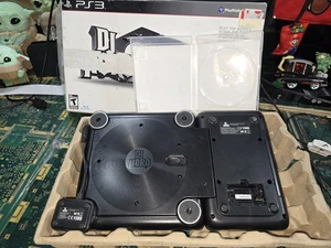 Tocadiscos PS3 DJ Hero 2 con Dongle y Estuche VACÍO-SIN PROBAR-Falta Cubierta-PIEZAS-LEER - Imagen 1 de 14