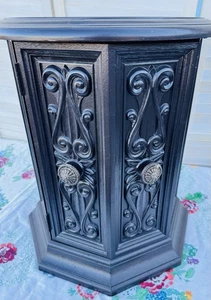 Vintage Philip Reinisch End Table Cabinet Faux Wood Embossed Round MCM R60 3587 - Picture 1 of 6