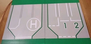 Lego Classic Town Lot Cargo Center 6391 2 Grundplatten nur 6100px1 6100px4 - Bild 1 von 3