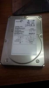 Seagate ST3146707LC SCSI 3,5 Zoll x 1,0 Zoll LFF Festplatte  - Bild 1 von 3