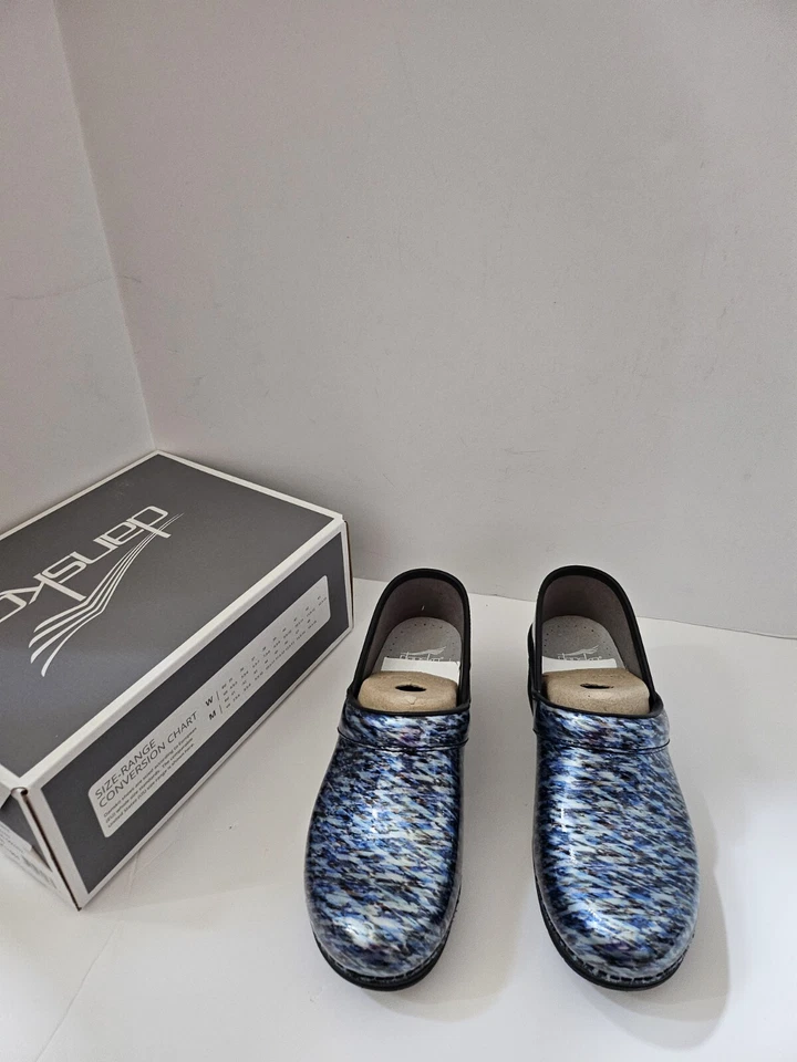 DANSKO LT Pro Patent Leather Blue Wave Light Clog Shoes US 9.5 - 10 M EUR 40 NWB