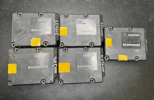 LOTE DE REPARACIÓN DE PIEZAS 5 Unidad de Control Volvo 9472650 Módulo ABS S70 V70 COMO ESTÁ SIN PROBAR - Imagen 1 de 9