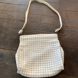 White Mesh Metal Shoulder Bag Purse Evening Vintage Disco Facile Clasp 70s 80s - Picture 1 of 12