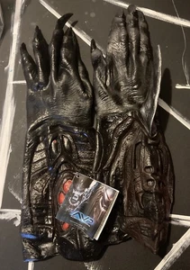 RARE NWT PREDATOR Arms Gloves Adult Cosplay Costume Rubie's Rubber AVP 2004 - Picture 1 of 23