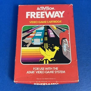 Autopista (Atari 2600) de Activision en caja con manual - 1981 auténtico - Imagen 1 de 5