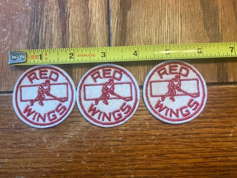 LOT OF 3 DETROIT RED WINGS  VINTAGE PATCHES NEW CONDITION 2" INCH DIAMETER Cover