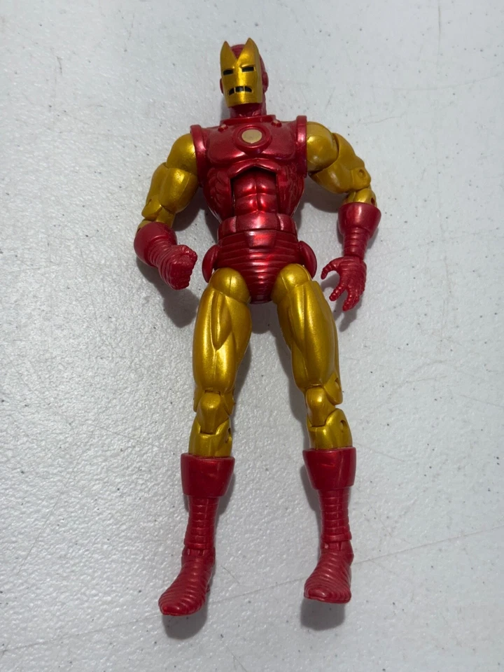 MARVEL LEGENDS IRON MAN CLASSIC FROM IRON MONGER SERIES HASBRO 2012 - Image 1 of 4