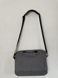 Targus Laptop Tasche Schultertasche grau bis 14 Zoll TSS959GL-71 - gebraucht - Bild 1 von 7