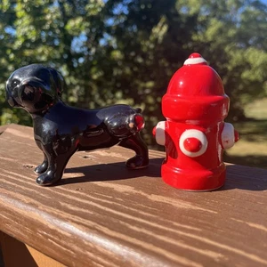 Pier 1 Imports Salz- und Pfefferstreuer für Hunde und Feuerhydranten - Bild 1 von 3