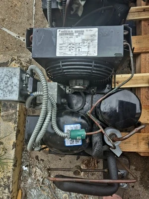 Copeland M4fhc0050-cav-044 Condensing Unit - Image 1 of 3