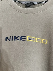 Vtg Y2K Nike Sweatshirt Men’s L Crewneck Brown Camel Tan Spell Out Embroidered - Picture 1 of 8