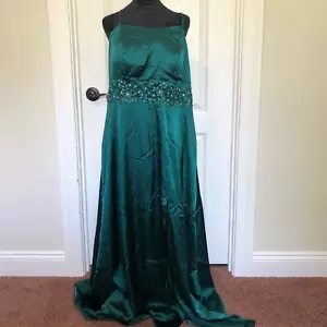 City Studio Womens Gown Size 16W Hunter Green Embellished Satin Spaghetti Strap - Picture 1 of 16