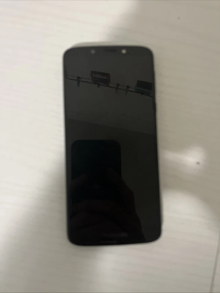 Motorola Moto G6 Play Verizon 16GB Deep Indigo (Both Phones Are Functional) - Image 1 of 4