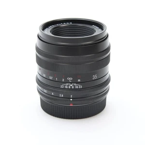 Voigtlander MACRO APO-ULTRON 35mm F/2 ASPH. (for Fujifilm X) #335 - Picture 1 of 12