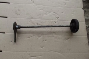 AJS G3L G80 M16 M18 STEERING DAMPER ROD MAY FIT MATCHLESS 6 - Picture 1 of 5