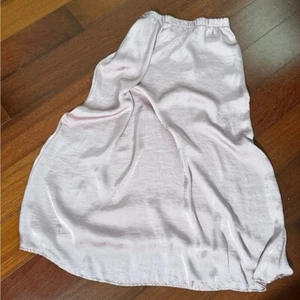 Pink Soft silk like Skirt - Picture 1 of 3