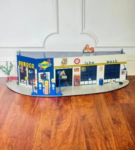 Vintage Sunoco 2 Pump Gas Station Diorama - Picture 1 of 11