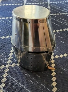 Casco de armadura cerrado de torneo réplica casco medieval casco de caballero portátil - Imagen 1 de 12