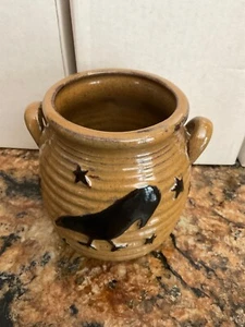 Primitive  vintage honey & me crow  pottery  ribbed  crock  4 inch E8573 - Picture 1 of 1