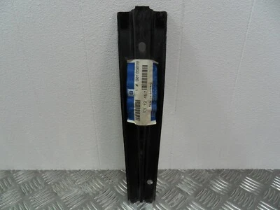 Panel de reparación soporte central delantero Vauxhall Astra Mk2 Opel Kadett E 1984 a 1991  Foto 1 de 4