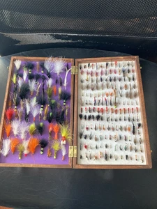 LARGE COLLECTION OF ASSORTED TROUT FLIES.SOME USED SOME NOT. (no.122A) - Picture 1 of 12