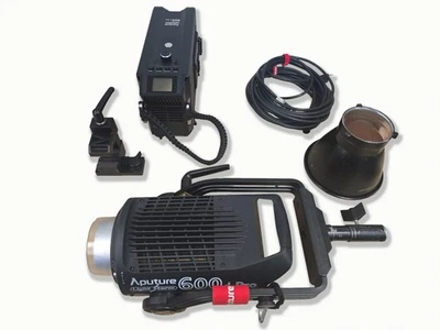 Aputure Light Storm LS 600D Pro Daylight LED Light (V-Mount) - Image 1 of 4