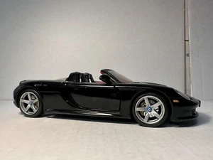 MotorMax Porsche Carrera GT nero (interno nero/rosso) 1:18 pressofuso RARO - Foto 1 di 11