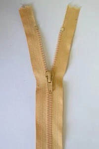 45cm OPEN ENDED CHUNKY ZIP - BEIGE - Picture 1 of 1