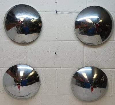 Б/у оригинальный производитель GM набор из 4 колпаков колес для тарелок для собак 10 1/2 дюйма 1970-1971 Pontiac Firebird (DD449) - Изображение 1 из 4