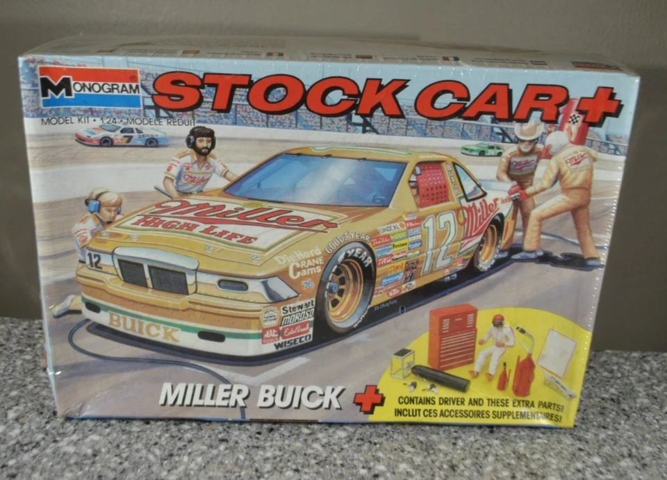 Monogram NASCAR 1990 # 12 Miller Buick Regal Bobby Allison Stock Car Kit 2915
