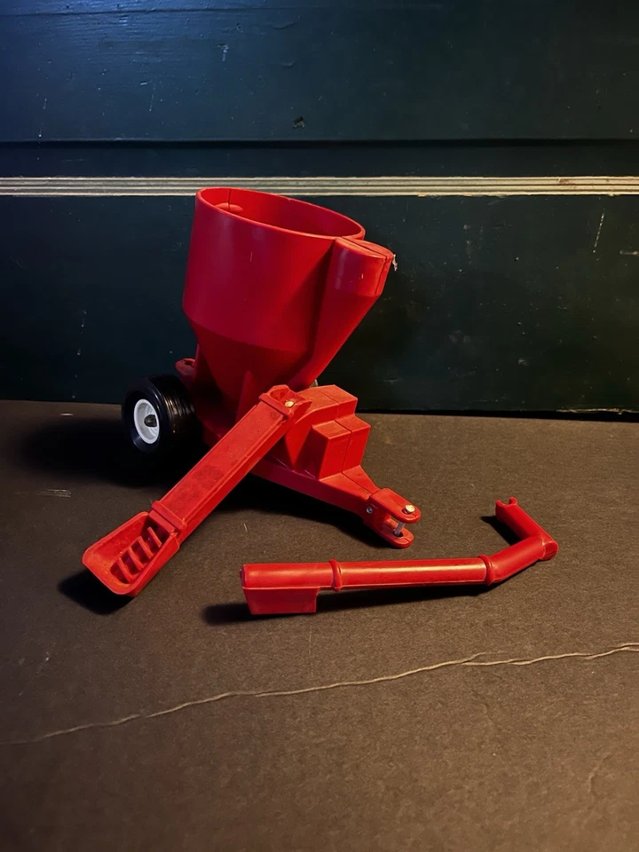 1/64 Scale ERTL Massey Ferguson Mixer Mill Toy | Broken Arm - Image 1 of 2