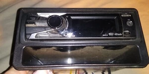 Sony DSX-S100 Digital Media Audio Auto Empfänger im Armaturenbrett - Bild 1 von 4