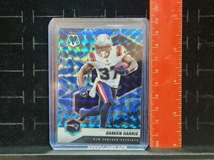 2021 Panini Mosaic Football Damien Harris #139 Blue Mosaic Prizm - Picture 1 of 1