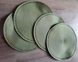4pcs set Green braided round woven kitchen table food fits all solid placemats - Picture 1 of 3