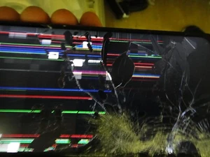 TCL 30 SE 6165H pantalla rota para recambios España - Imagen 1 de 13
